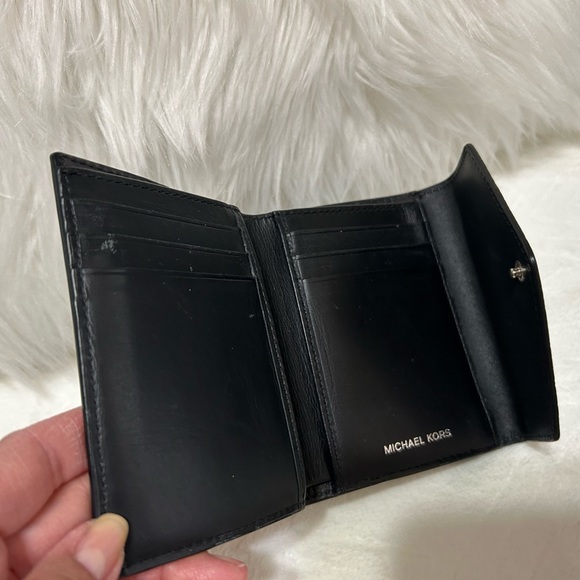 🔥Michael Kors Leather and Python Effect Crossbody Bag & match wallet🔥 - Picture 6 of 13